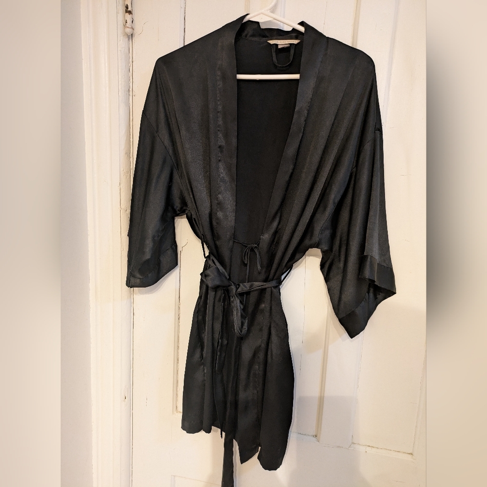 Victoria's Secret silk black robe small